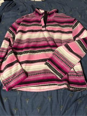 Roper NWOT women’s  Pink and Black Striped 1/4 snaps high neck fleece Sweater